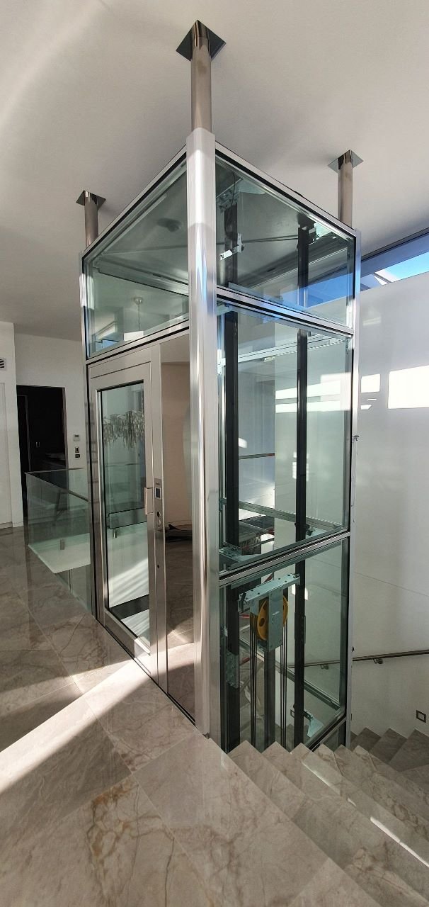 Ascensor hidráulico EyC - vista 3